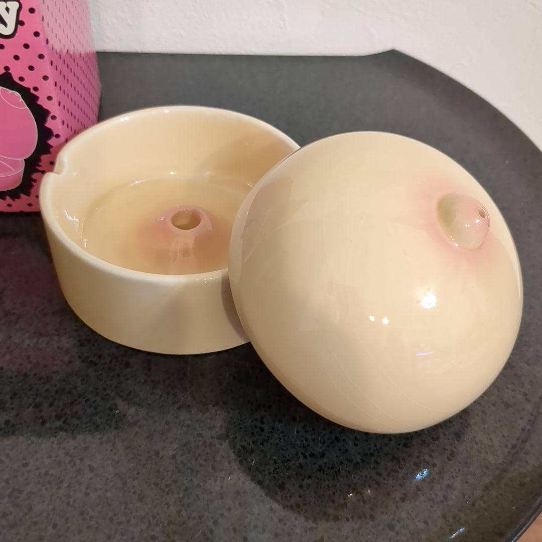 Amazon.co.jp: おっぱい 灰皿 小物入れ 陶器 飾り物 置物